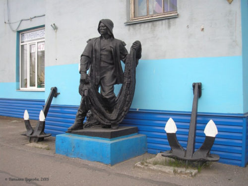 Памятник рыбаку