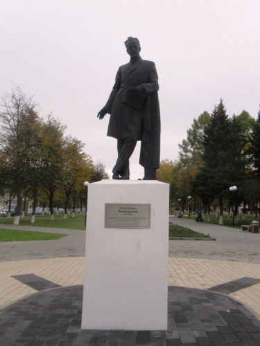 Памятник П.И.Чайковскому