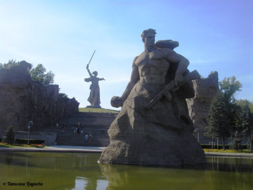 Волгоград: памятник маршалу Чуйкову
