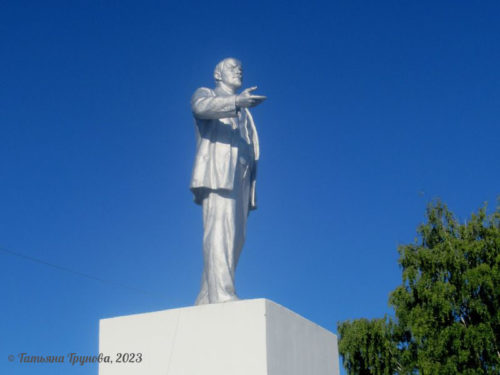 Памятник в Елатьме